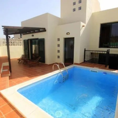Con Piscina, Vistas, Dunas, Mar, 6 Personas Villa *